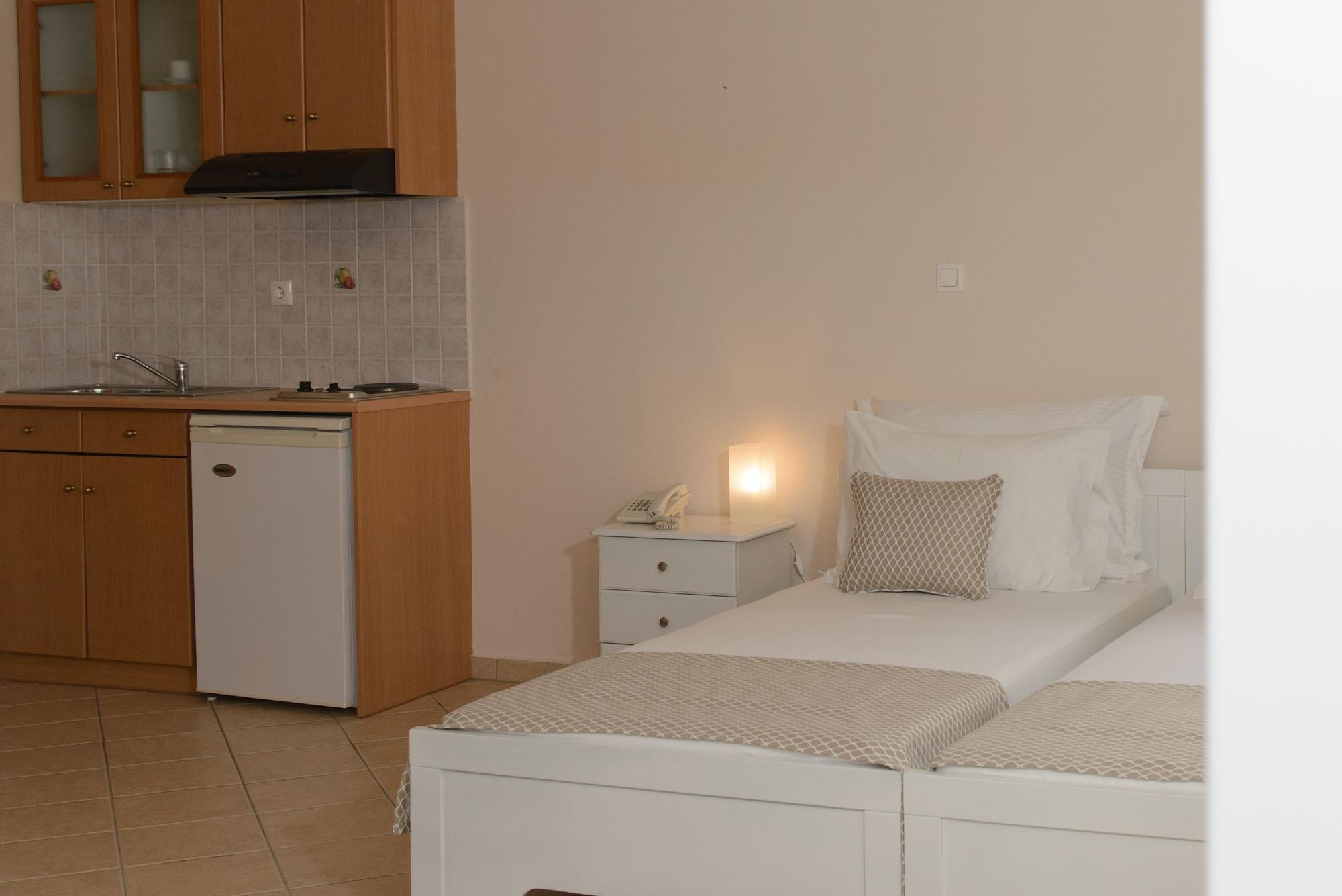 So Nice Hotel Marathókampos Екстериор снимка