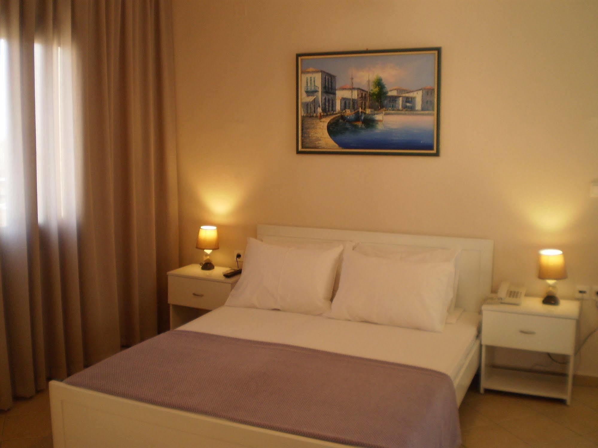 So Nice Hotel Marathókampos Екстериор снимка